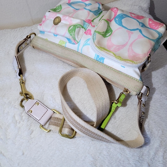 Coach Hampton Scribble Multi Purse - Picture 5 of 12